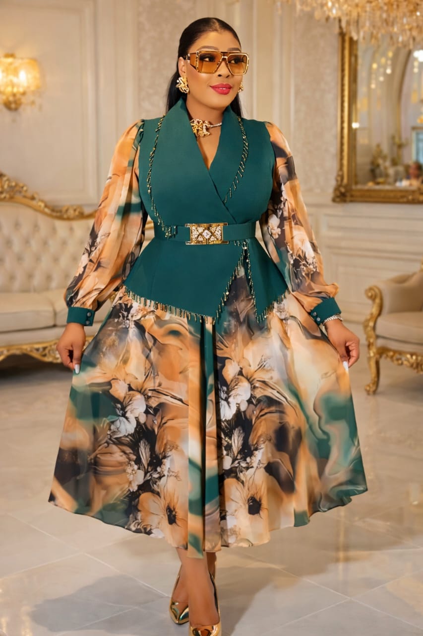 Emeraldfloralstatementmididress