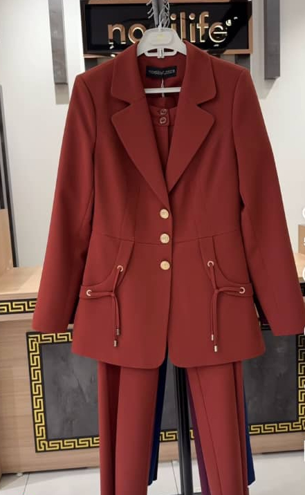 Rust Suit